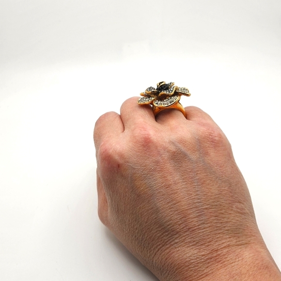 🆓️FREE ADD ON Floral Costume Fashion Gold Statement Ring Black Clear Rhinestone - Picture 3 of 9